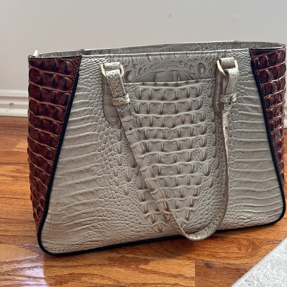 Brahmin Two-Toned Medium Asher - Picture 5 of 8